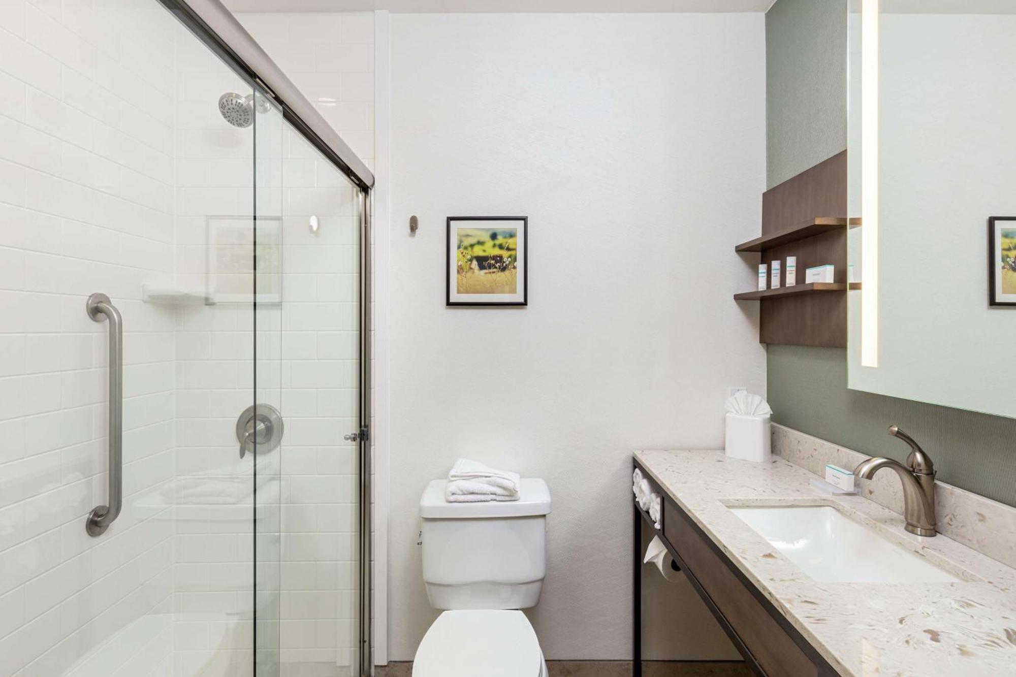 Hilton Garden Inn Davis Downtown Esterno foto